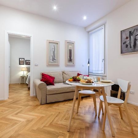 Bologna Piazza Del Nettuno Apartment Luaran gambar